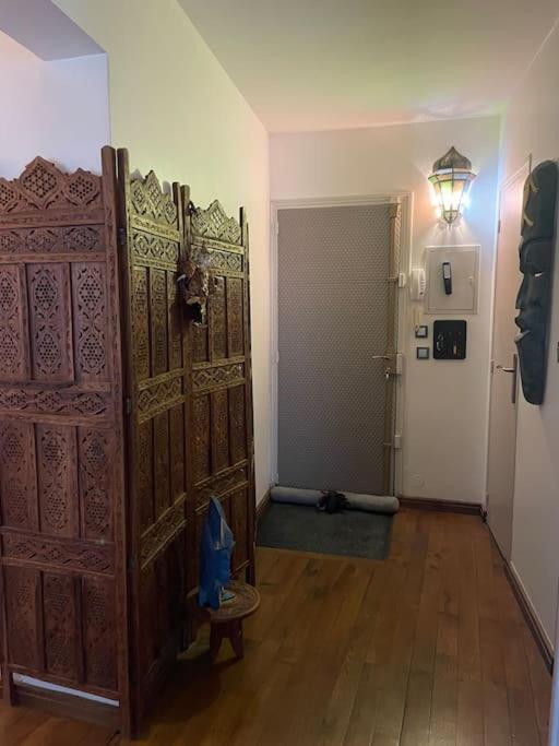 Appartement Sur Le Parvis De La Cathedrale Санлис Экстерьер фото